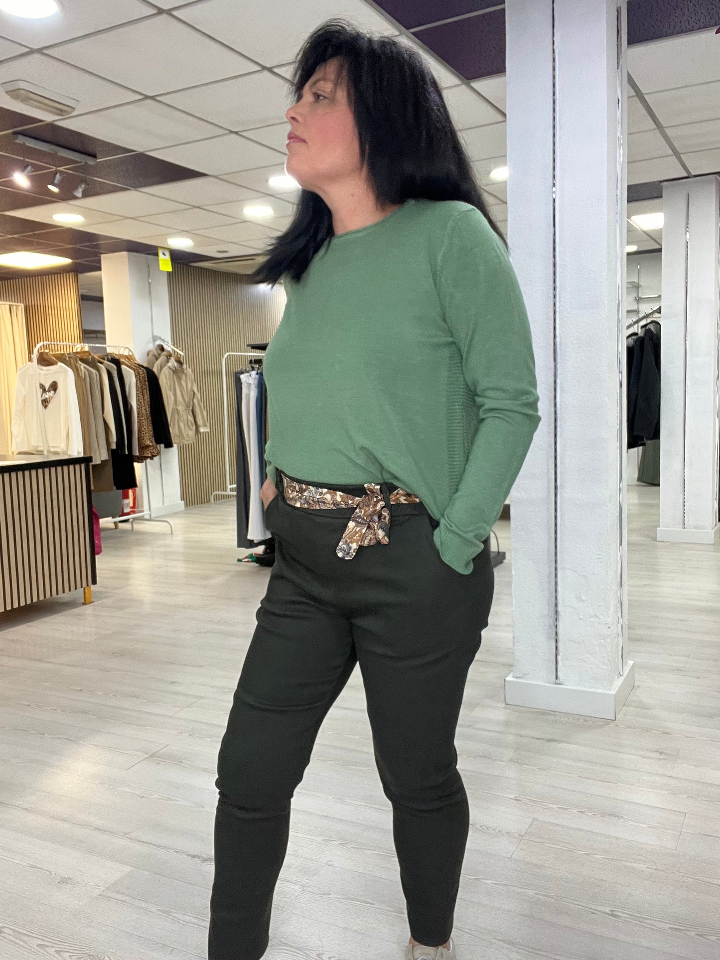 Pantalón elástico verde Bella