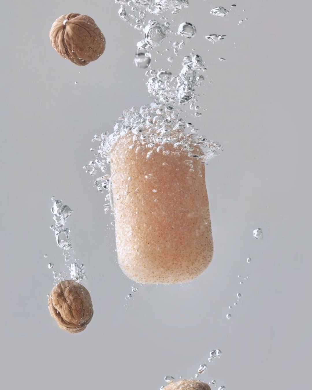 Esponja Konjac Corporal Exfoliante con Nuez