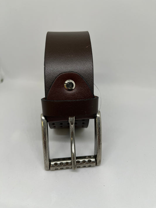 Cinturón perforado Marrón