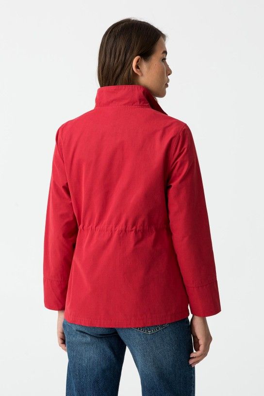 Parka roja Vela