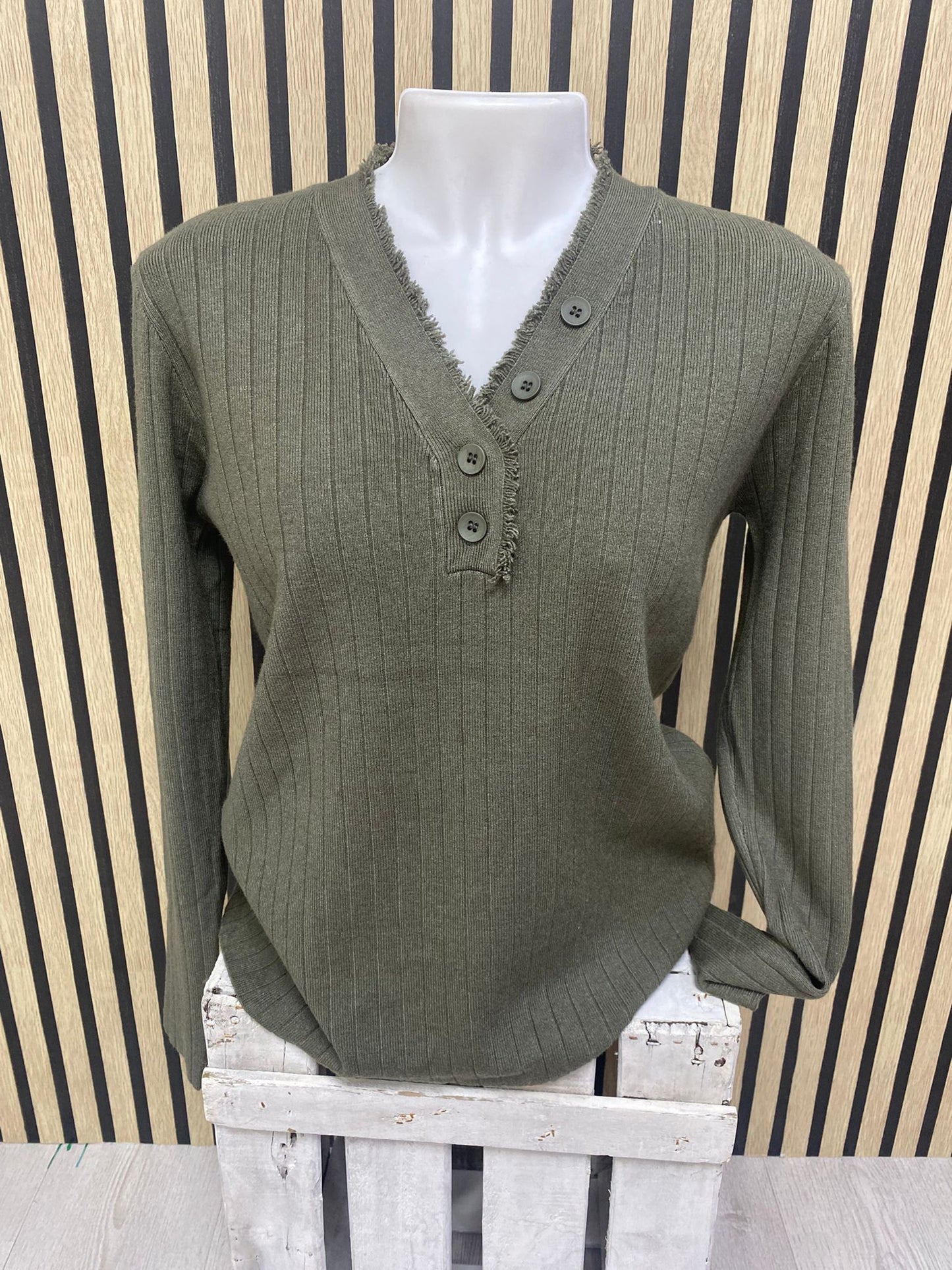 Suéter verde Flecos