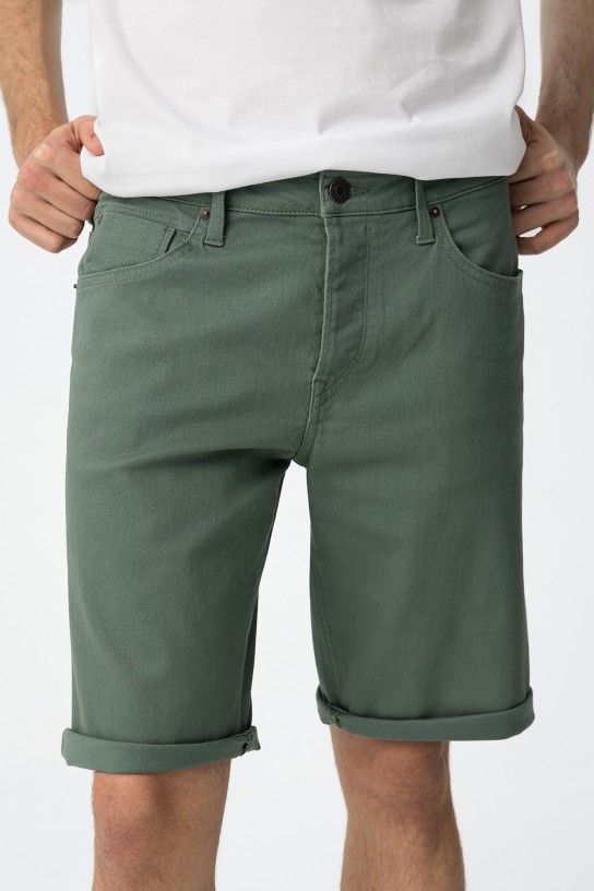 Bermuda slim verde