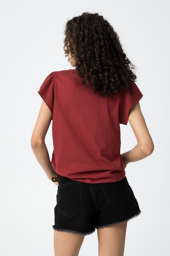 Camiseta roja Kira