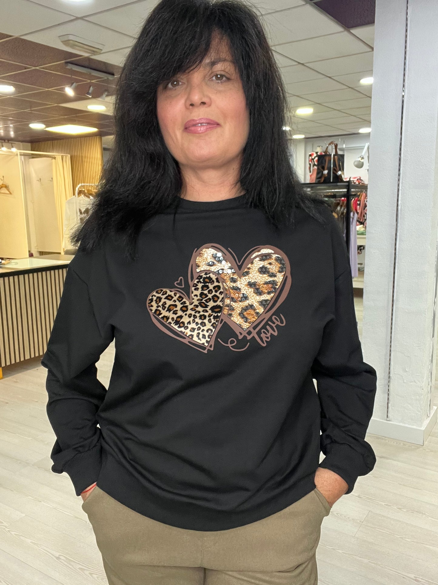 Sudadera negra Tiger