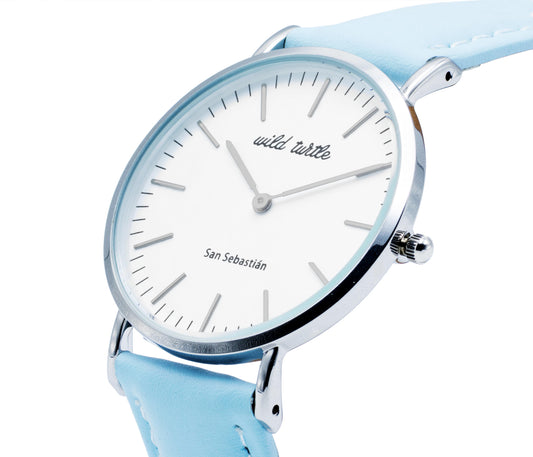 Reloj azul
