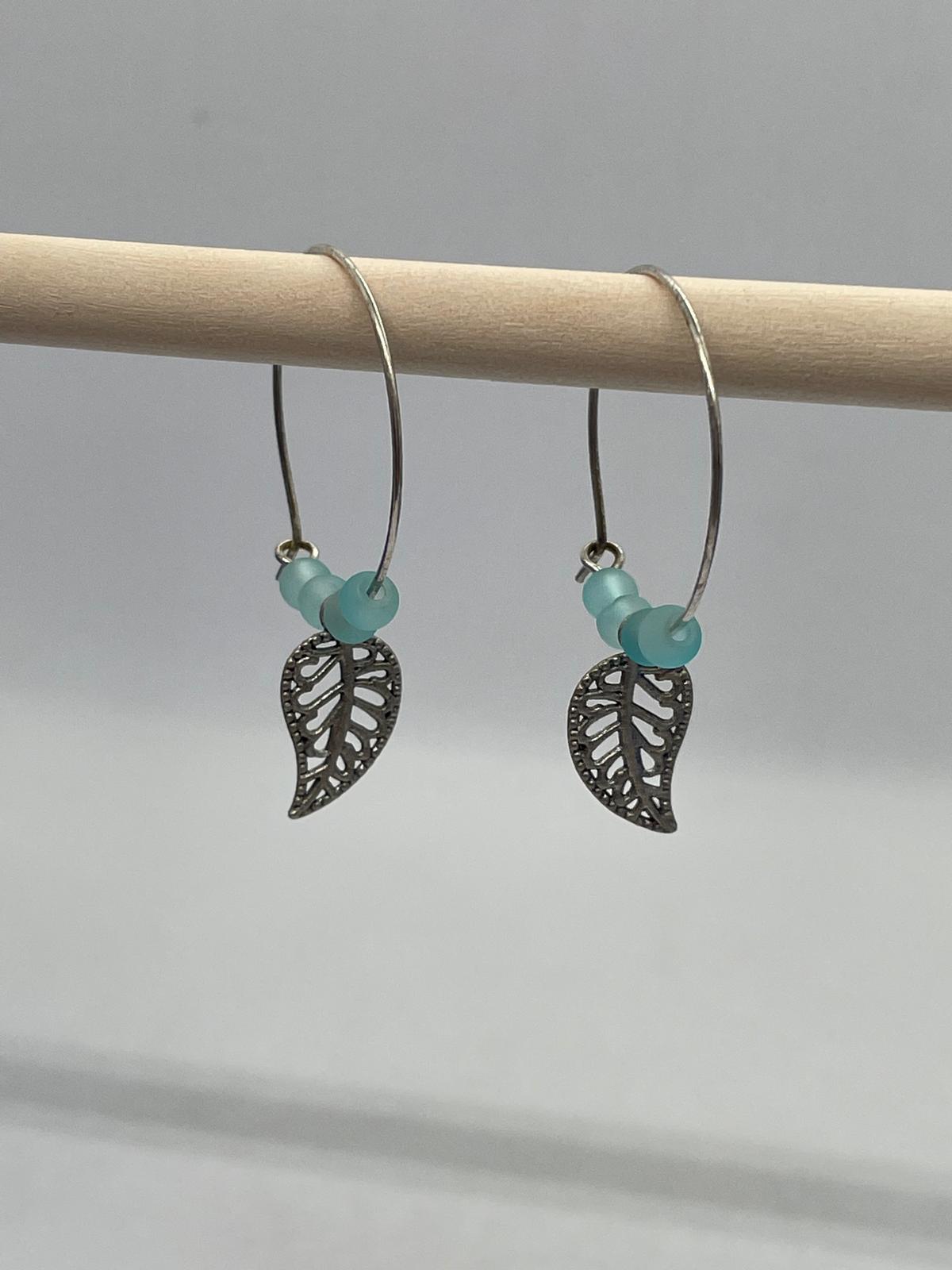 Pendientes aros hoja