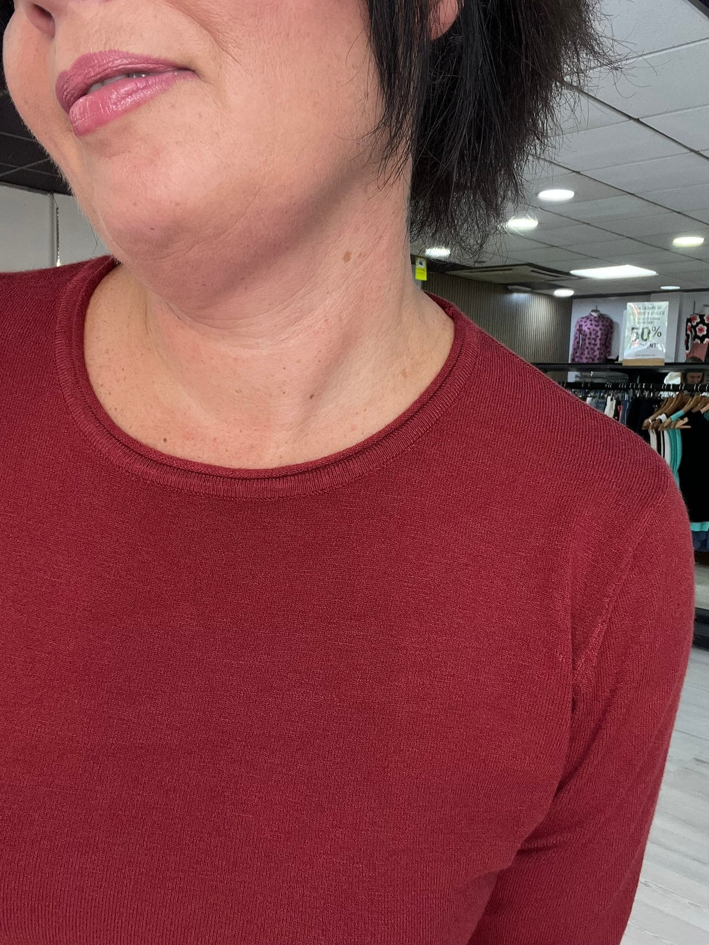 Jersey suave con aberturas laterales burdeos Siloa