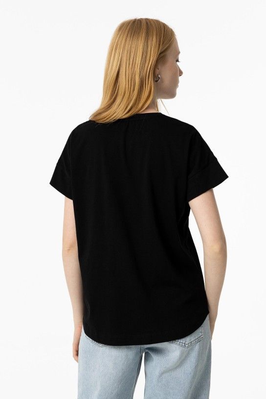 Camiseta negra Apricot