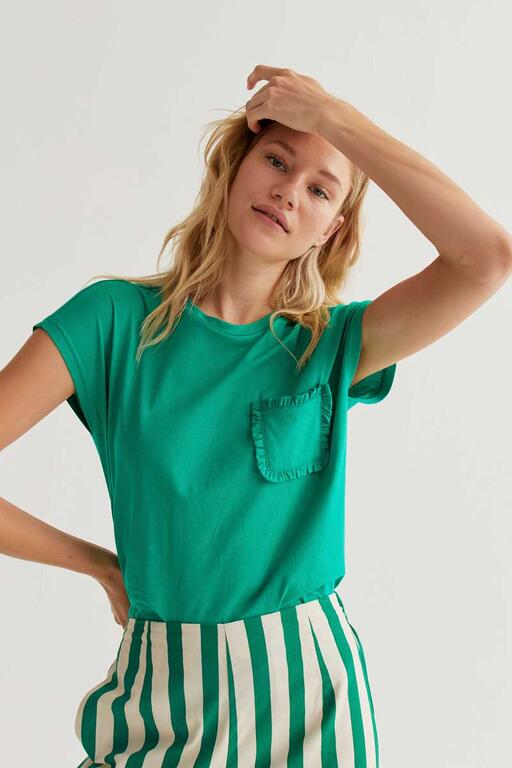 Camiseta con bolsillo verde
