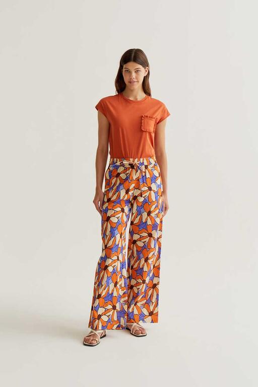 Camiseta con bolsillo naranja