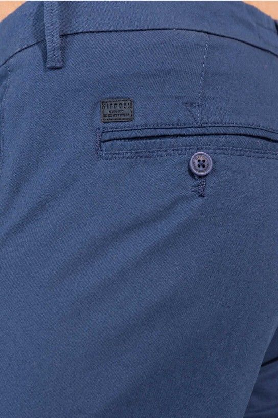 Pantalón chino azul