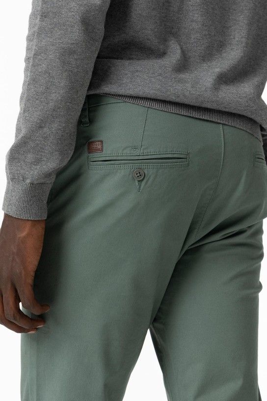 Pantalón chino verde