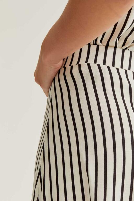 Falda midi de rayas