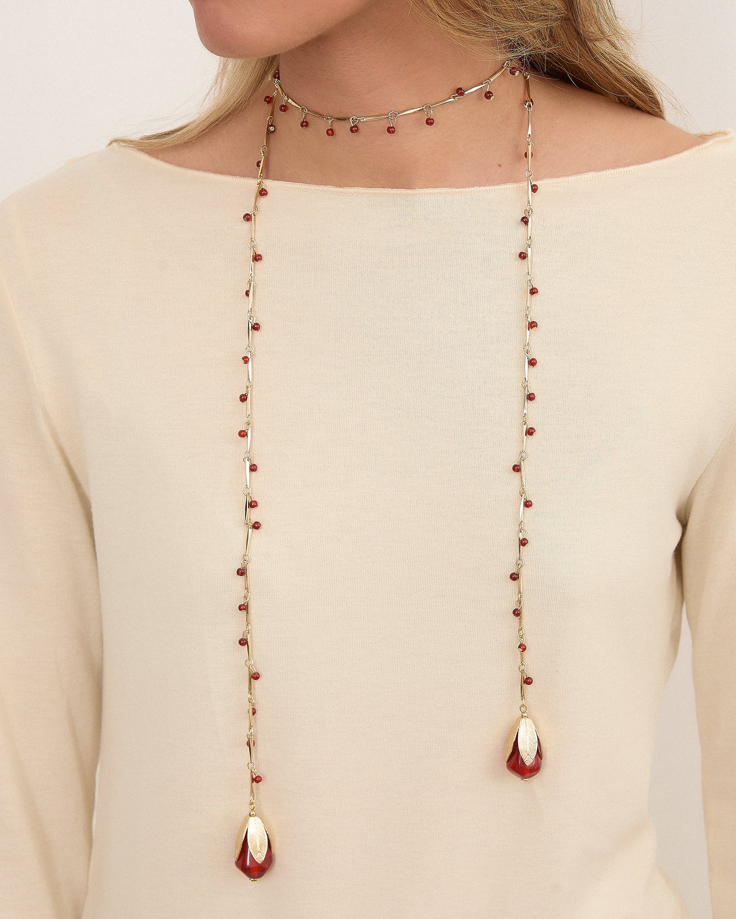 COLLAR PRUNE BURDEOS