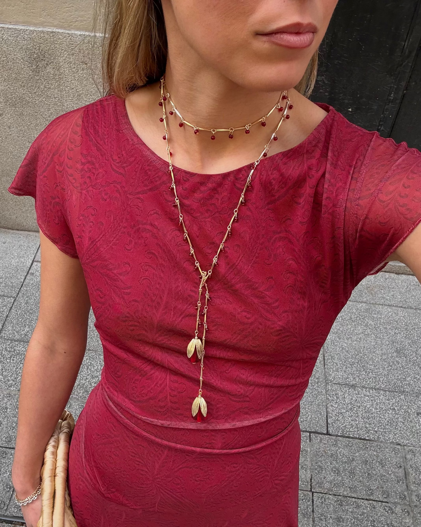 COLLAR PRUNE BURDEOS