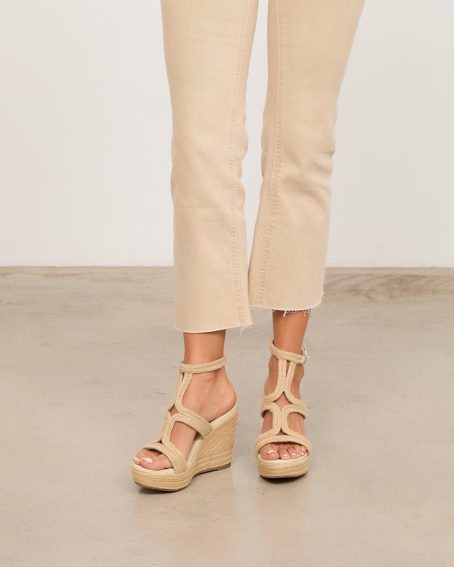 MIRTA BEIGE