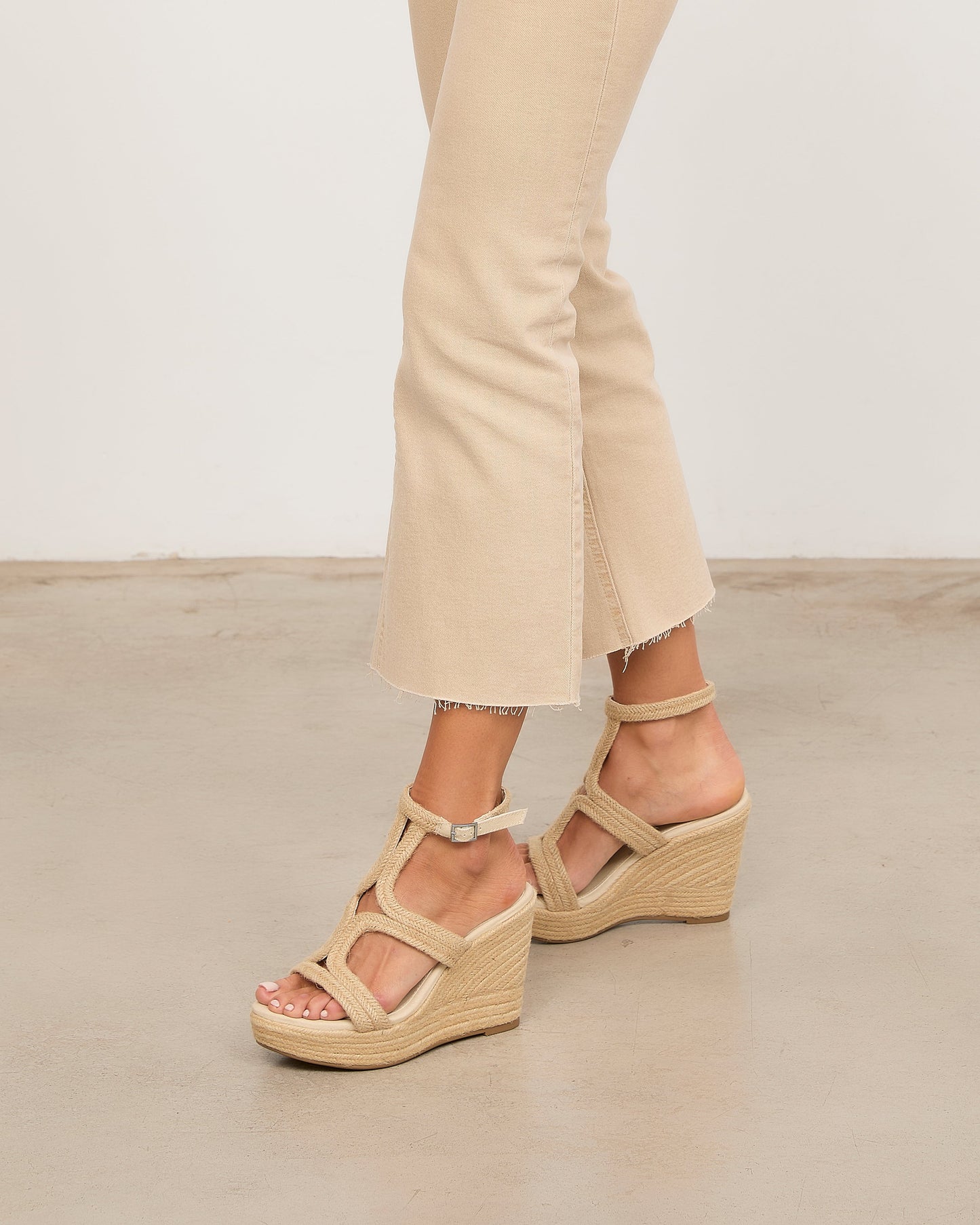 MIRTA BEIGE