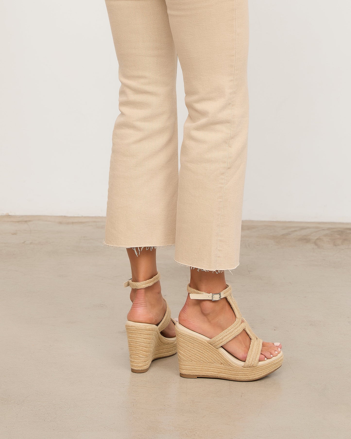 MIRTA BEIGE