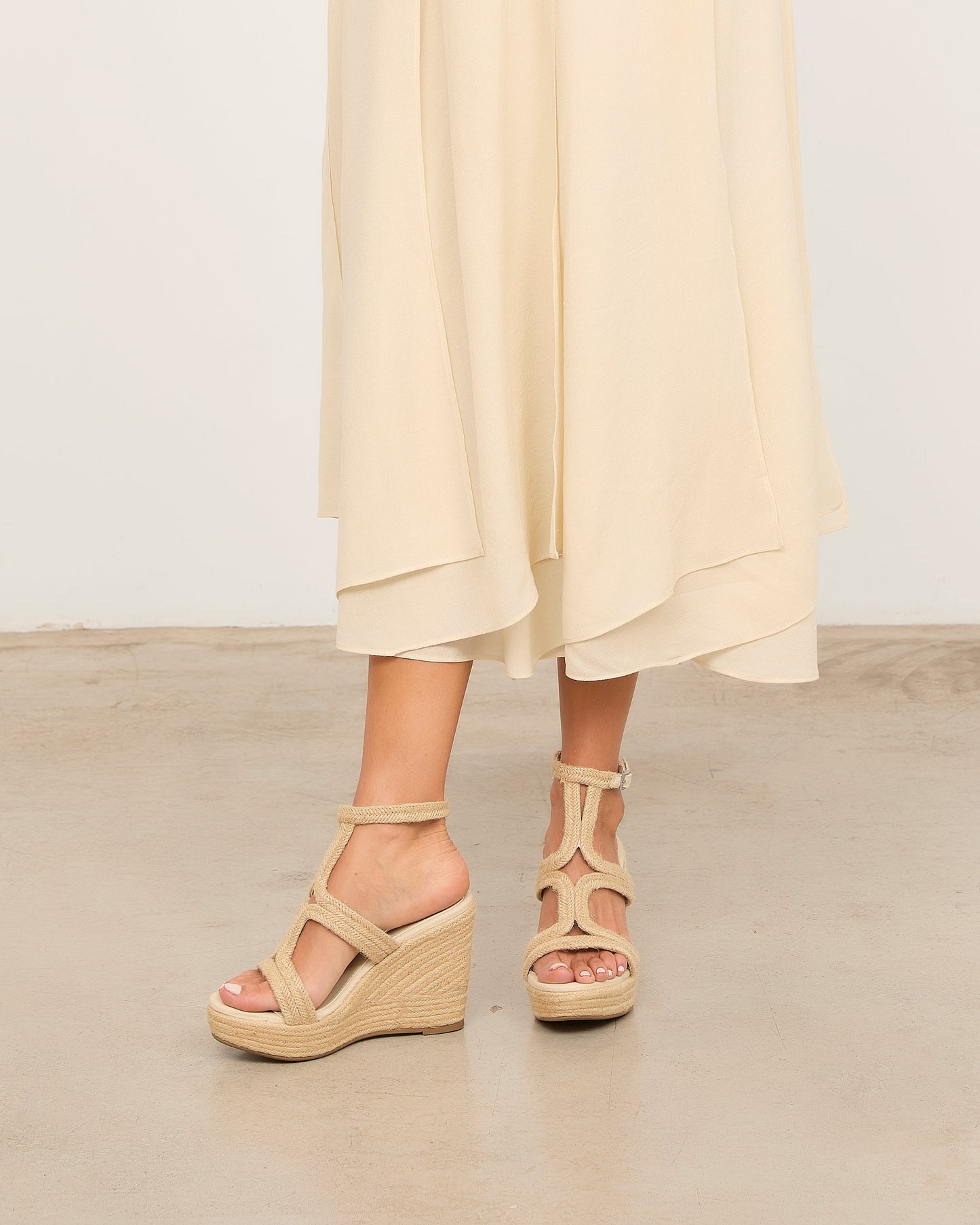 MIRTA BEIGE