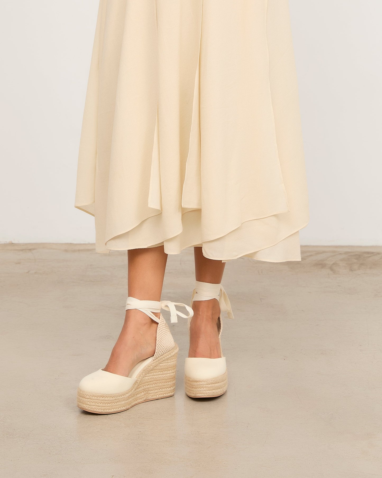 MONTANA BEIGE