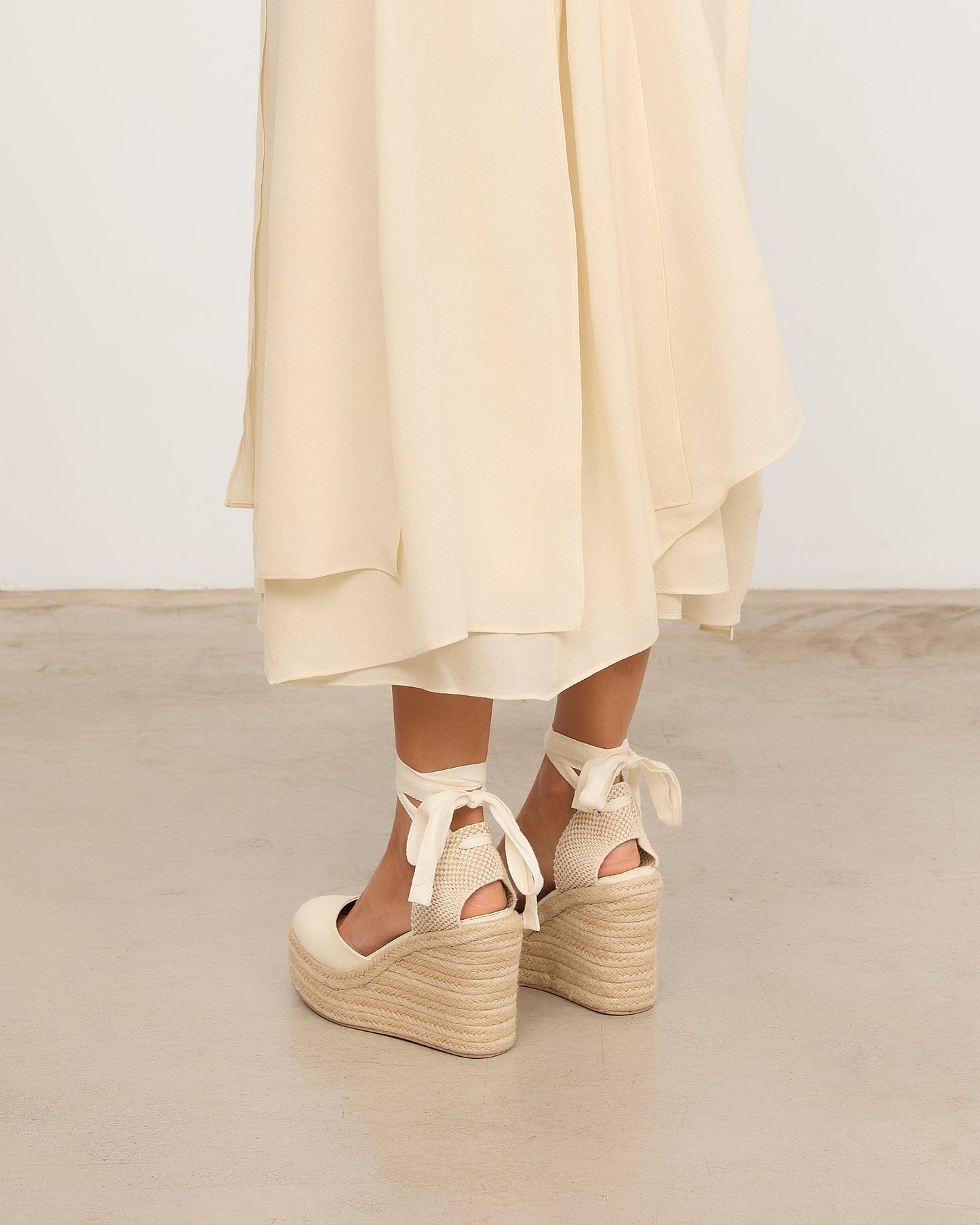 MONTANA BEIGE