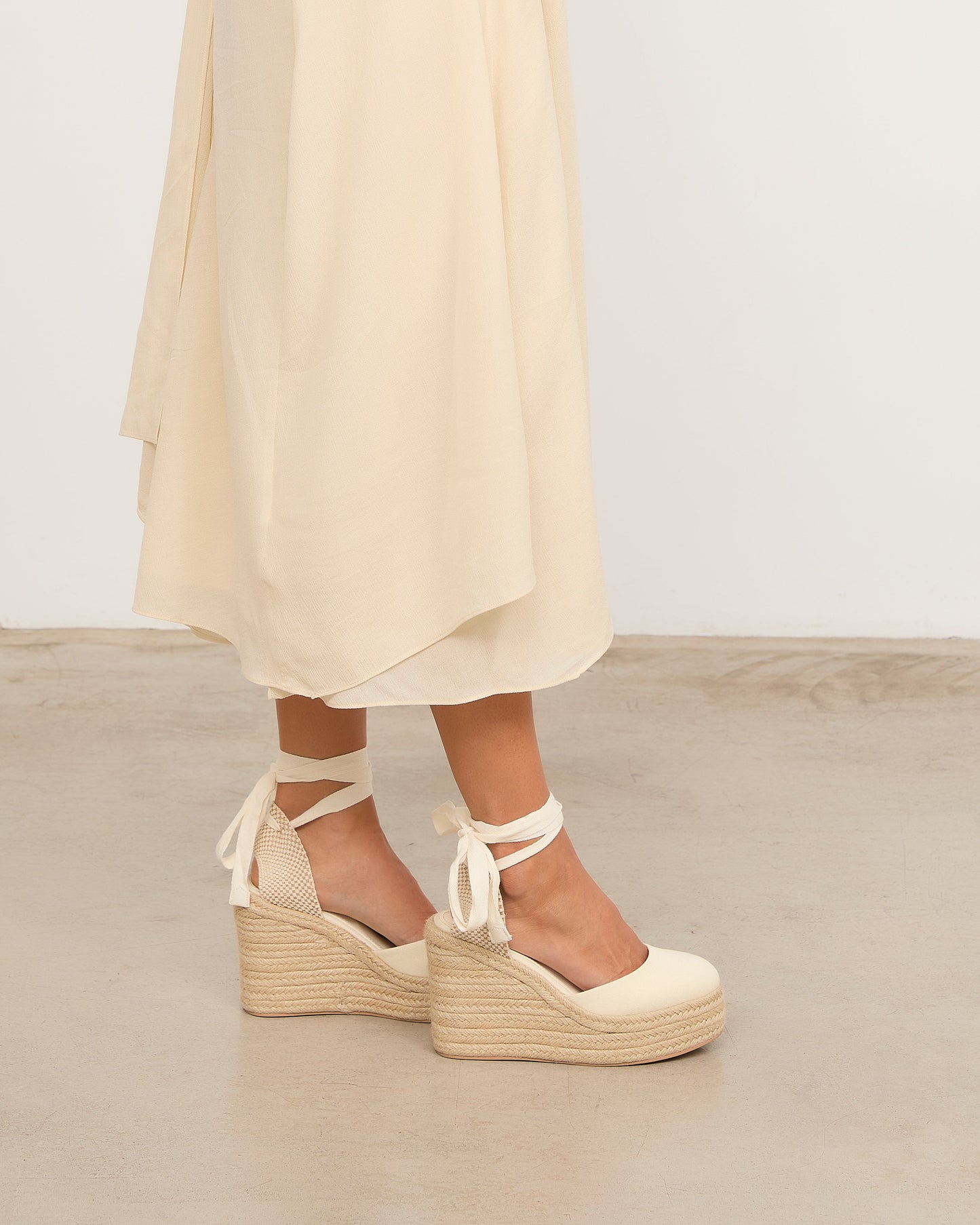 MONTANA BEIGE