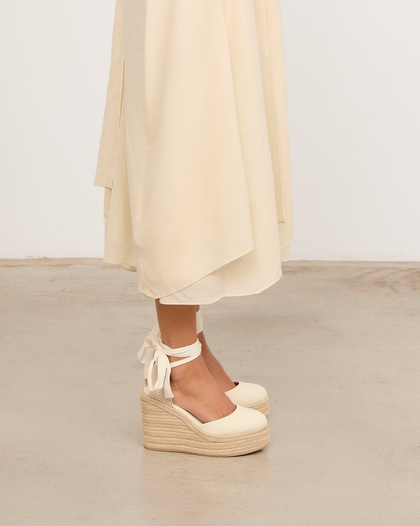 MONTANA BEIGE