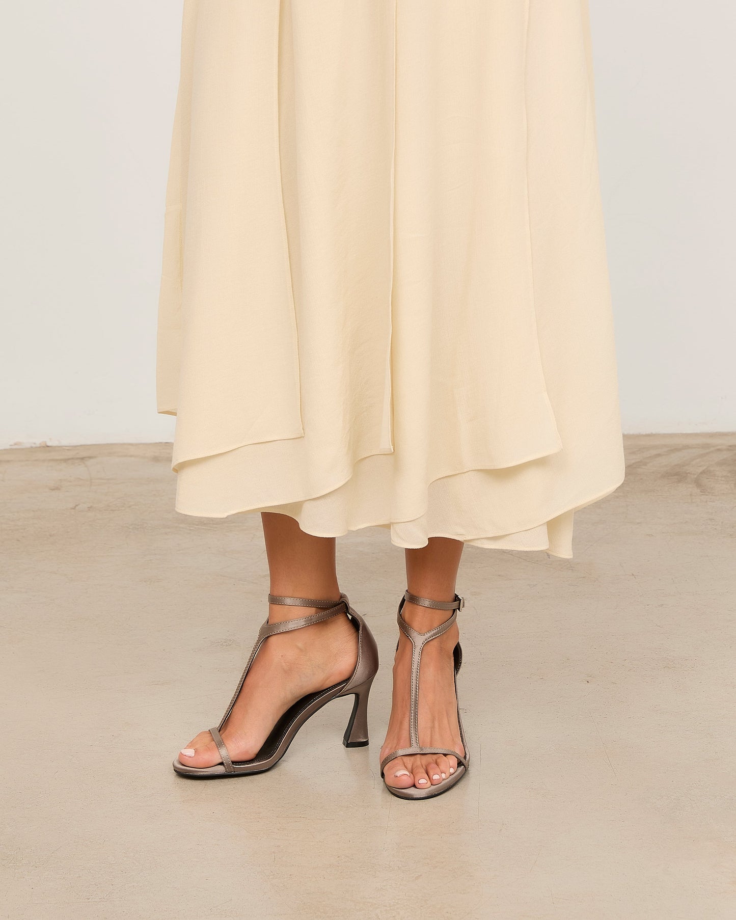 EDNA GRIS SATIN