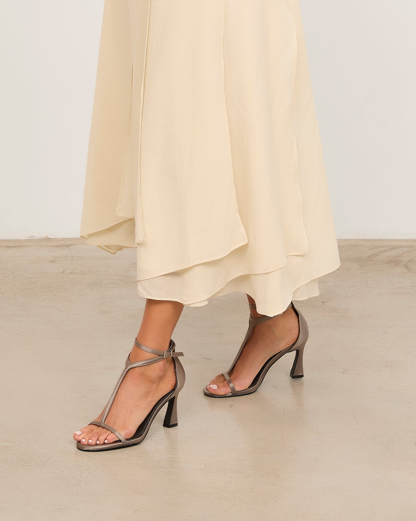 EDNA GRIS SATIN