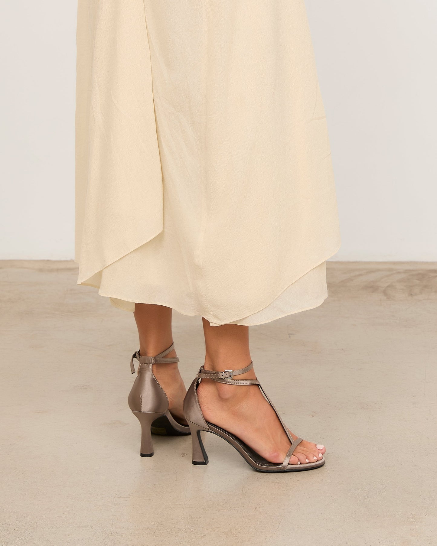EDNA GRIS SATIN