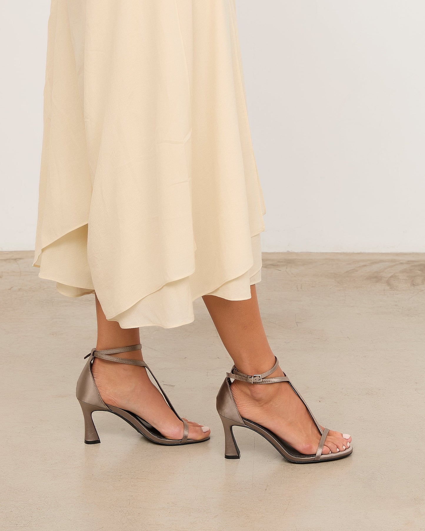 EDNA GRIS SATIN