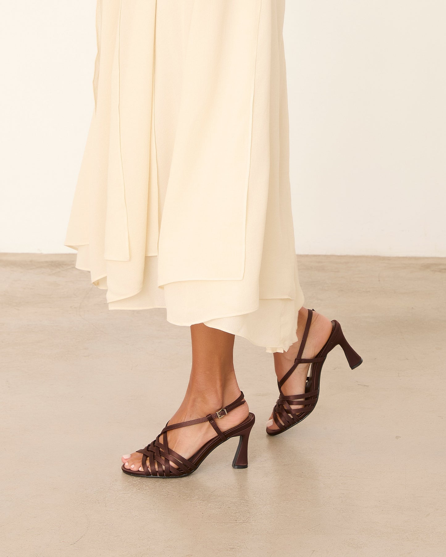 EVE CHOCOLATE SATIN