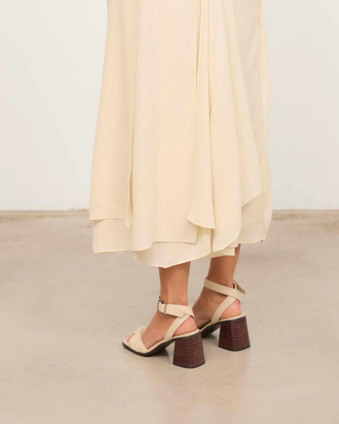 LIANE BEIGE