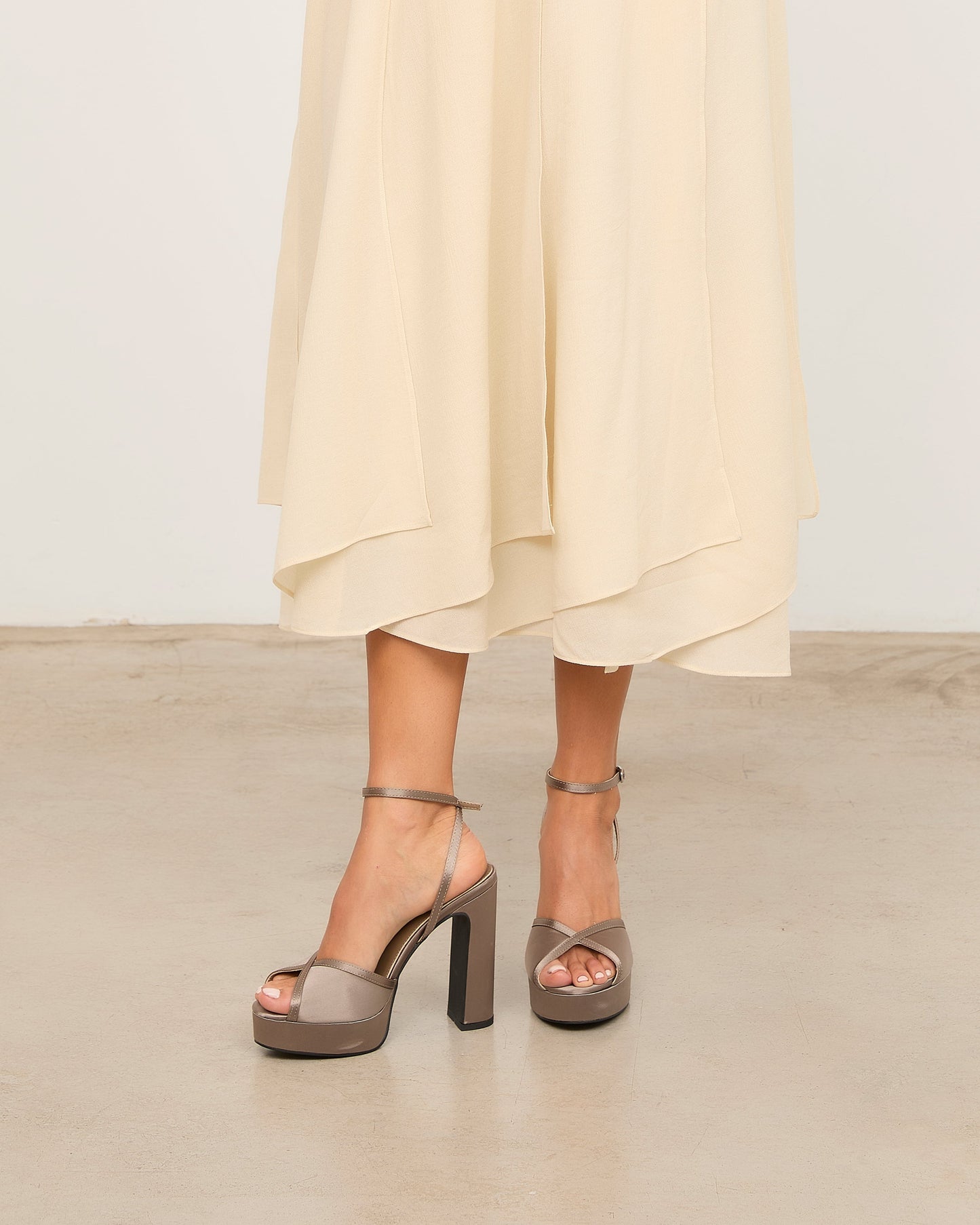 OCLA GRIS SATIN