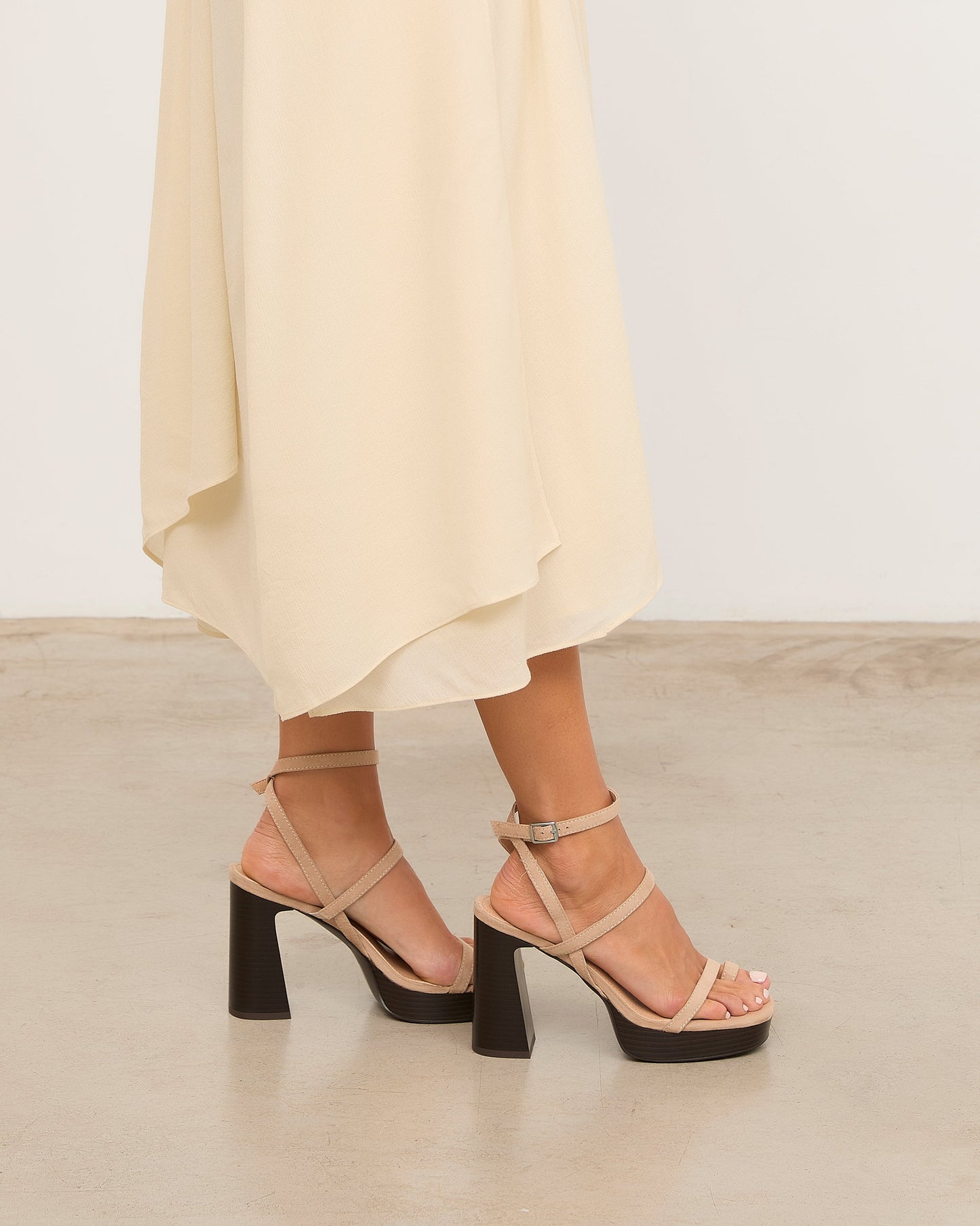 WILLY BEIGE