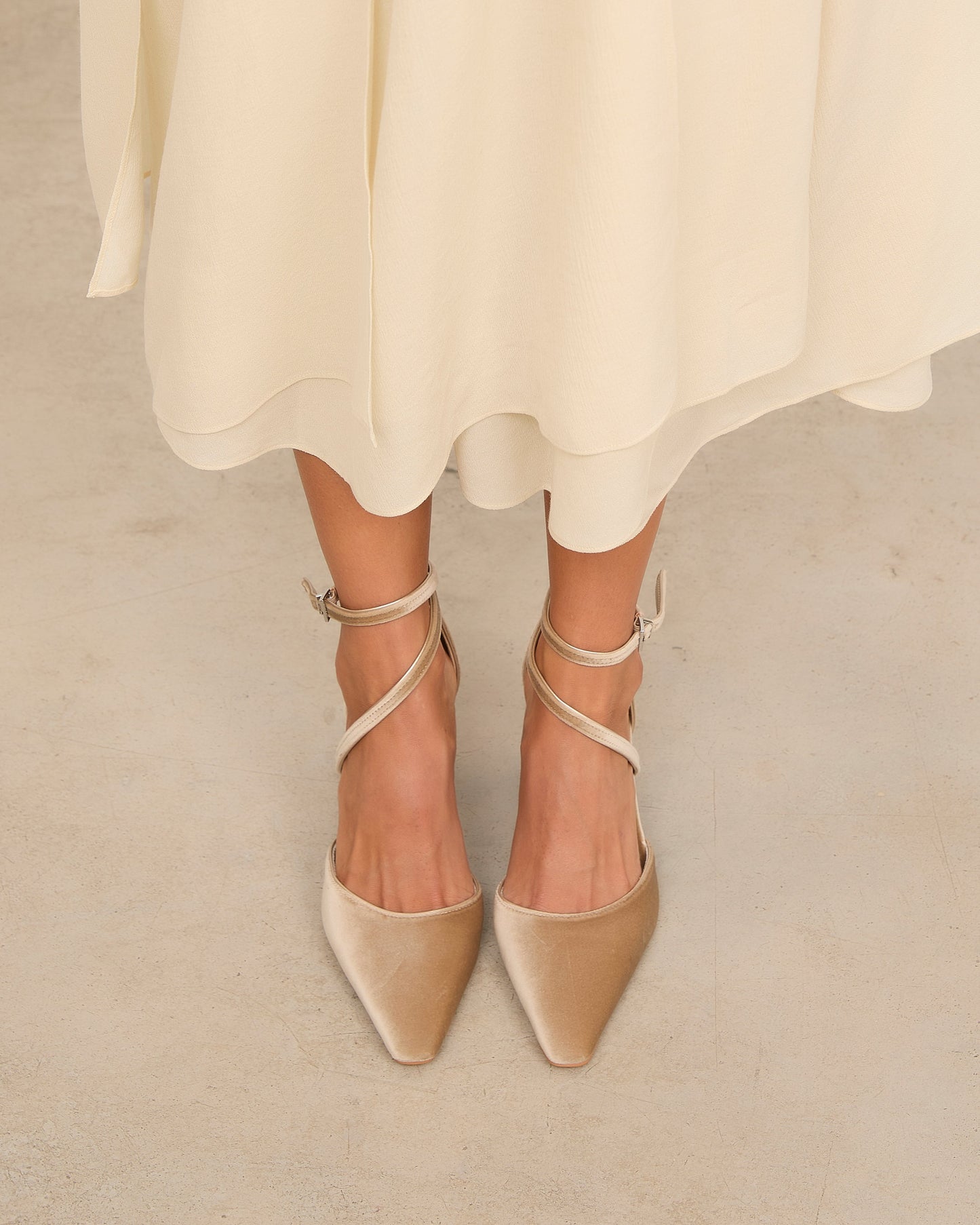 LACE CHAMPAN