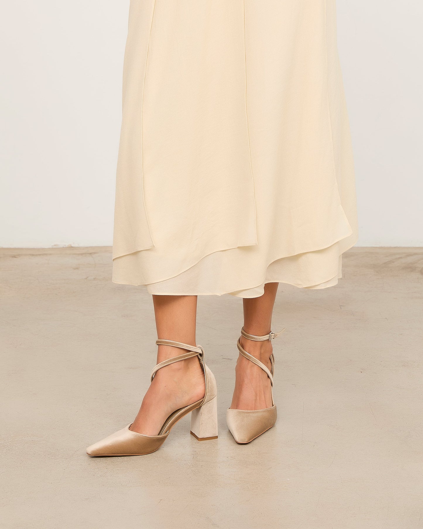LACE CHAMPAN