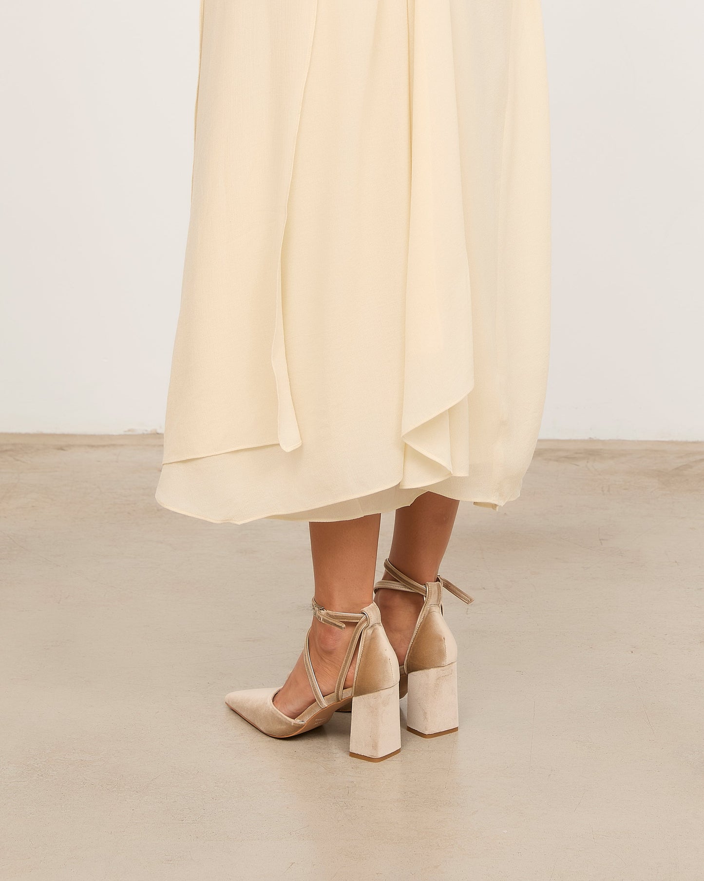 LACE CHAMPAN
