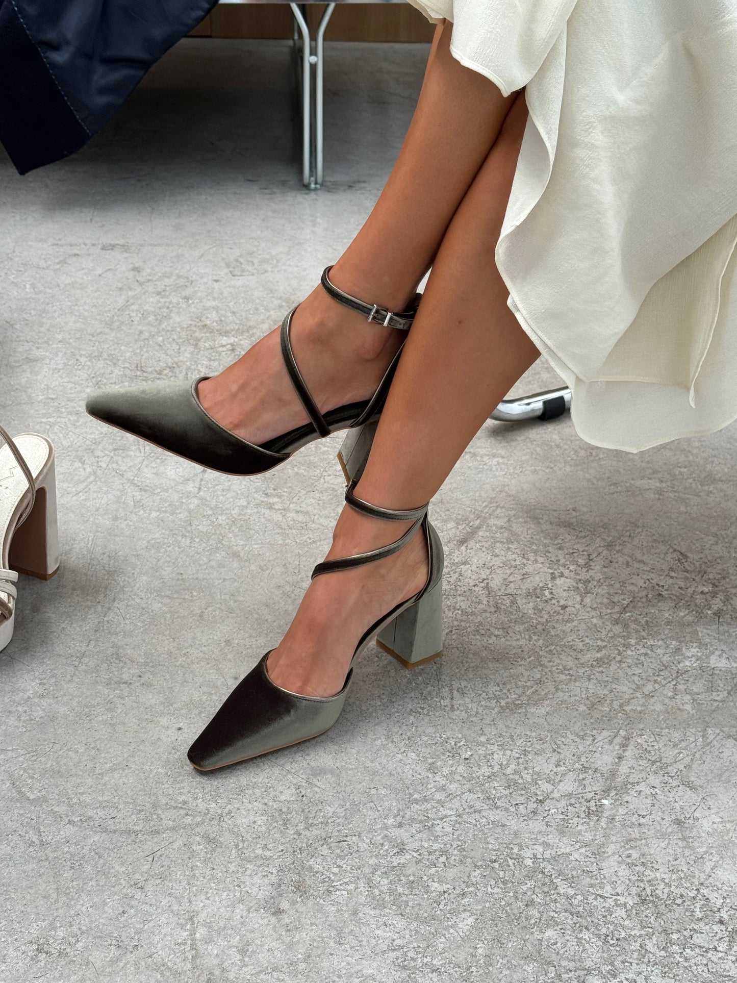 LACE OLIVA