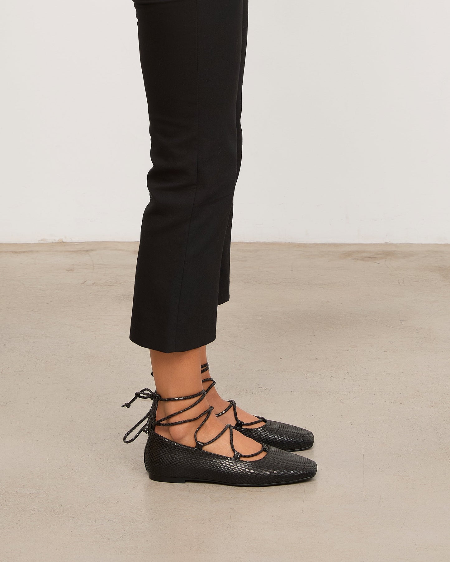 ISA NEGRO SNAKE