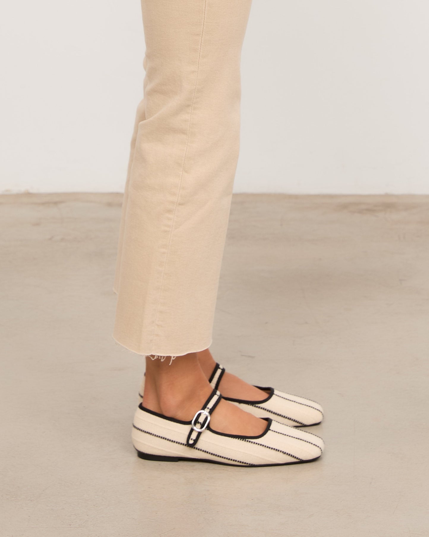 LEM BEIGE RAYAS