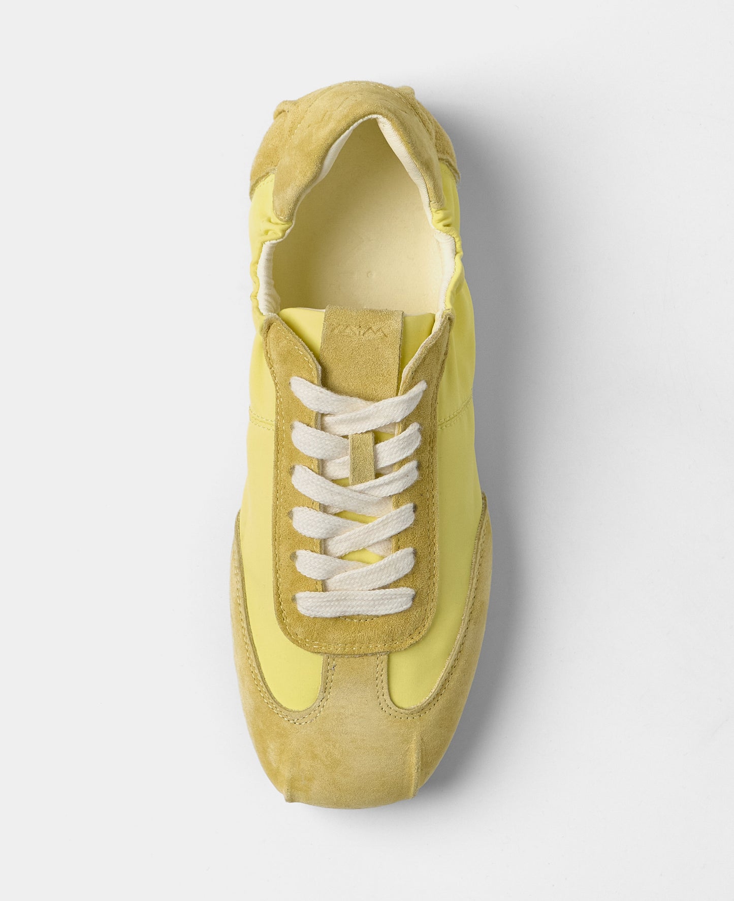 BOBBI AMARILLO