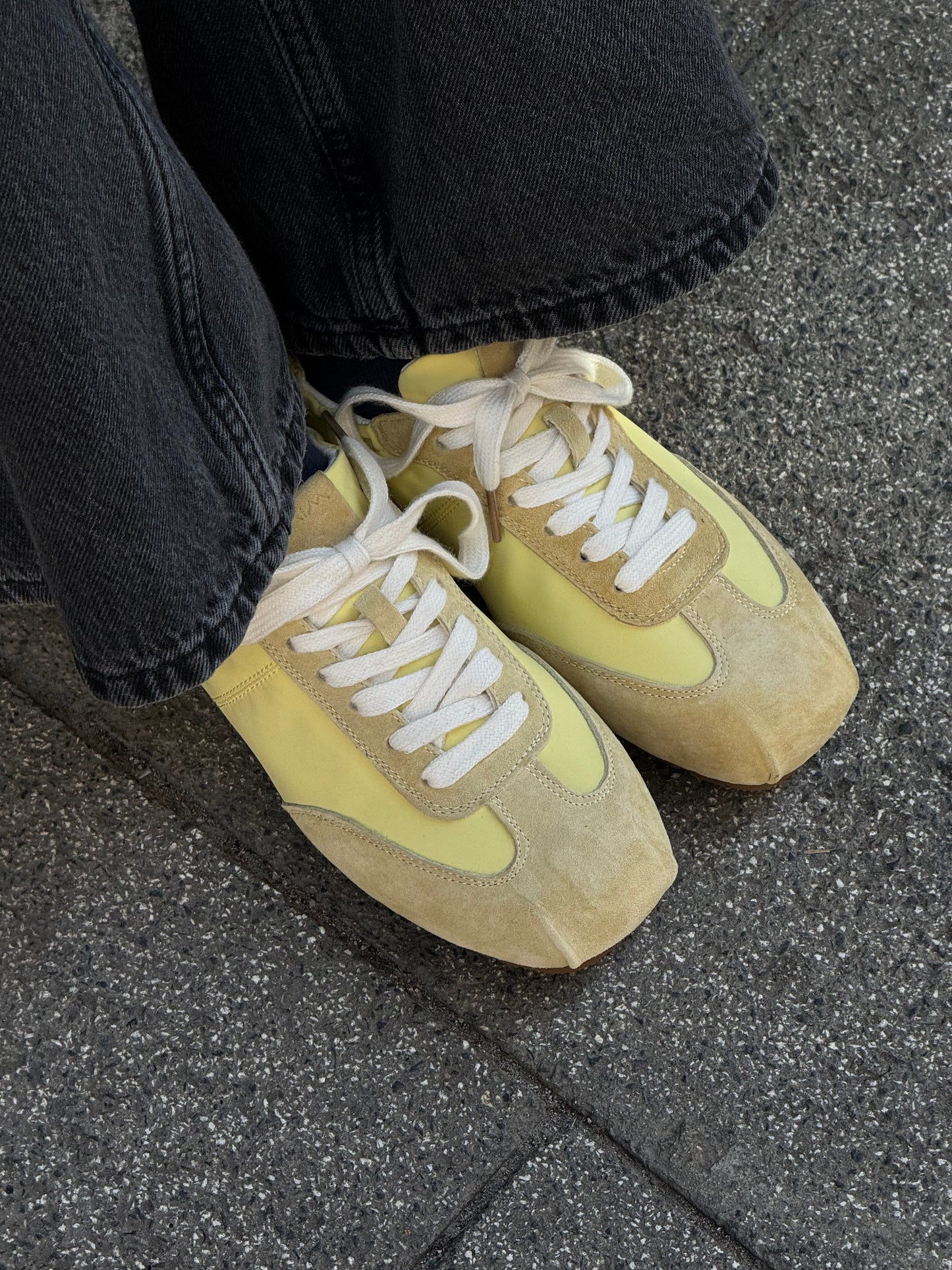 BOBBI AMARILLO