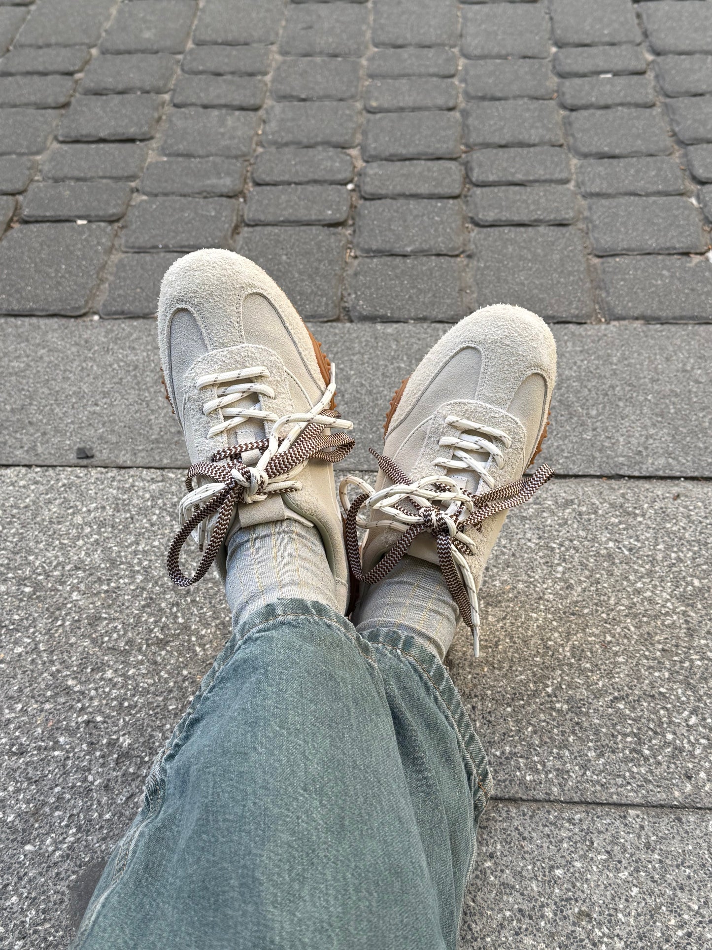 GUTZ OFF WHITE
