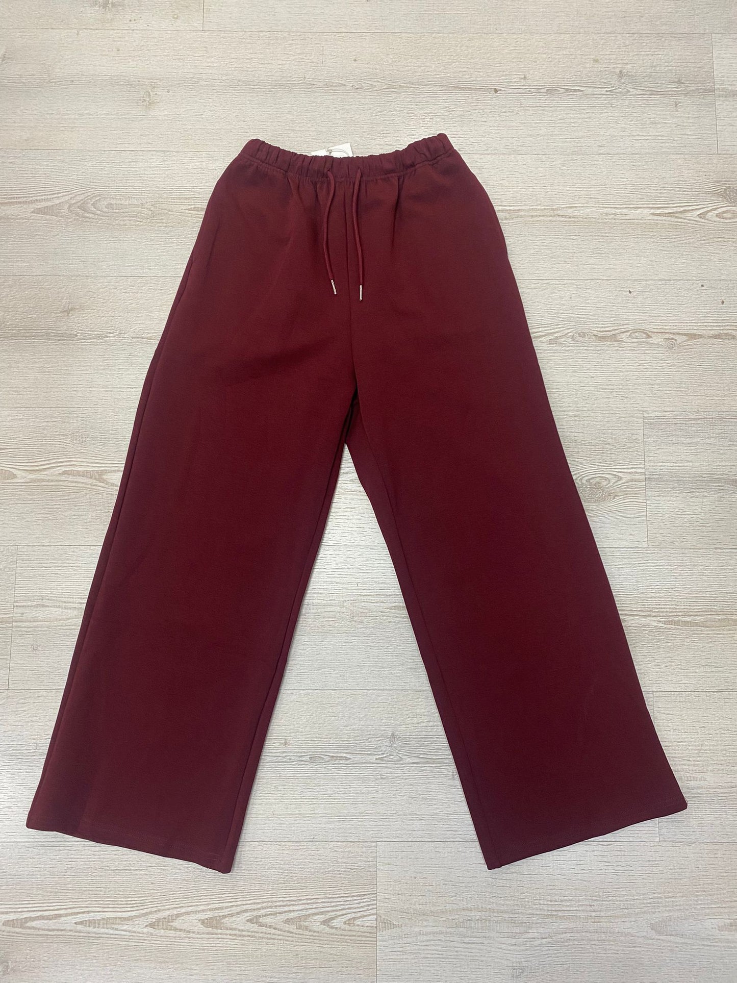 Jogger burdeos Paula